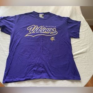 10/$25 Minnesta Vikings puma shirt purple size Large